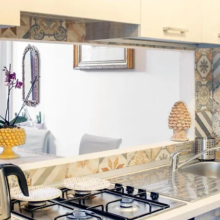 La Casa Gialla Апартаменты *