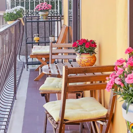 La Casa Gialla *